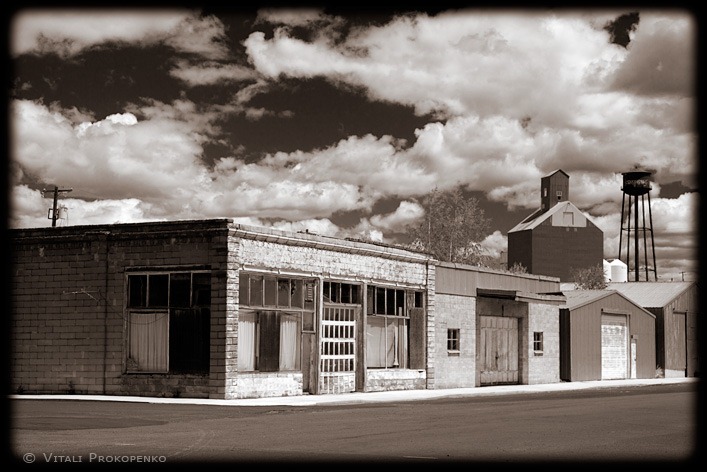 Corner of W Main St and 3rd St